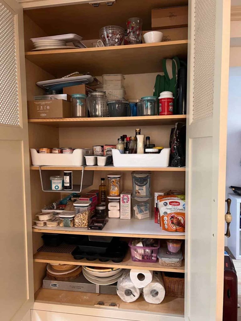 Kitchen declutter after 768x1024