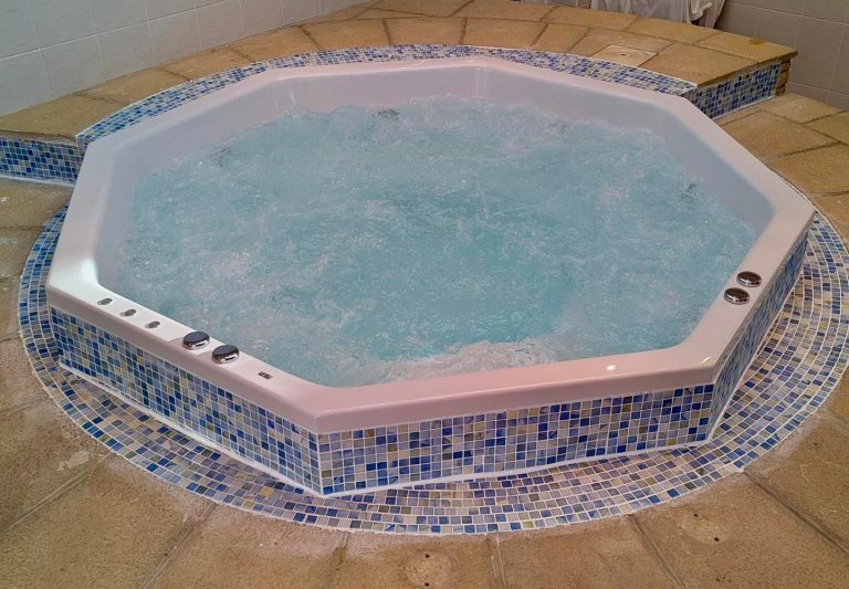 Spa Vesta install 2 768x533