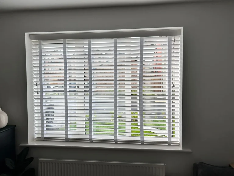 Slatted Blinds 768x576